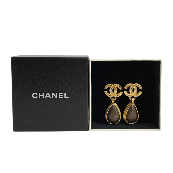 CHANEL Engraved Coco Mark Wood Earrings Gold Brown - Picture 5 of 5